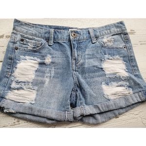 Mudd Distressed Denim Jean Shorts Size 3 Like New